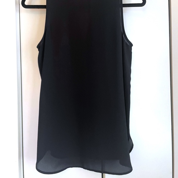 Vince Camuto Black Sleeveless Blouse SIZE: XS - Picture 5 of 7